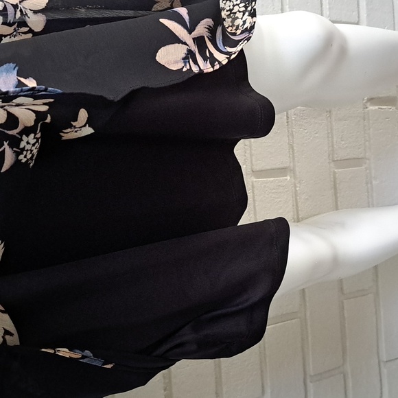 Calvin Klein Black Floral Boho Bell Sleeve Lined Dress. Size 8 NWOT - Picture 5 of 10